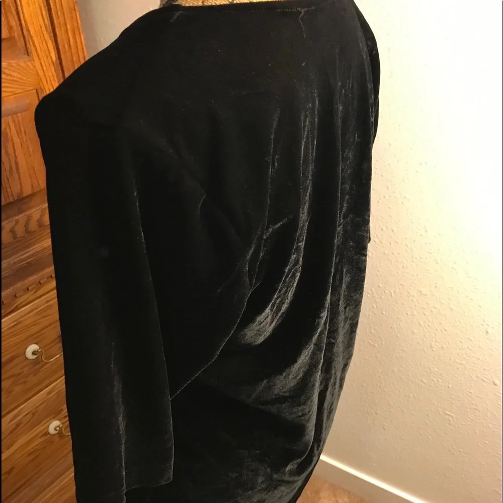 Black Stretch Velvet Top - Picture 5 of 6